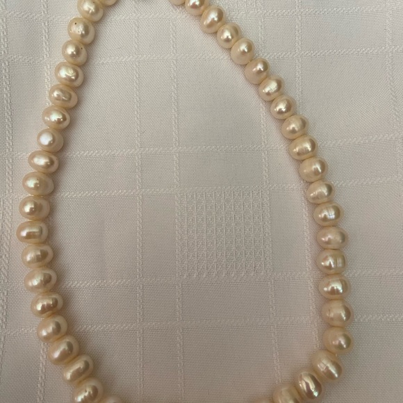 Pearl Necklace - Picture 2 of 2